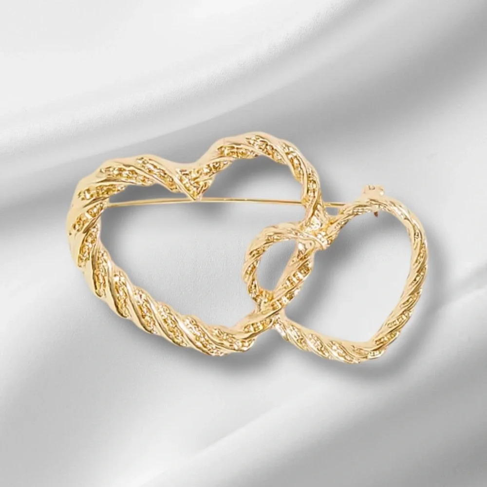 🆕J. Crew Heart Brooch - Picture 1 of 15